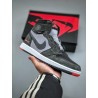 AJ 1 gris/noir